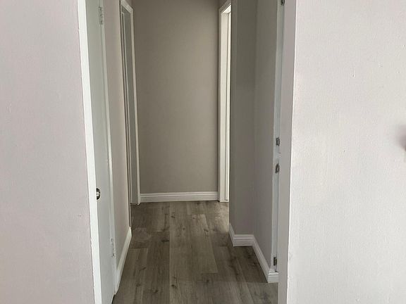 hallway to bedrooms