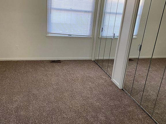 5th image of 4489 Gratiot Ave
