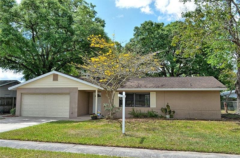 1st image of 310 Robin Hill Dr