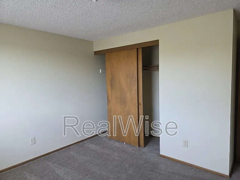 2022 E 6th St #1 — Photo 8