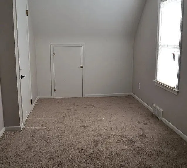 2111 Rochester Rd — Photo 12