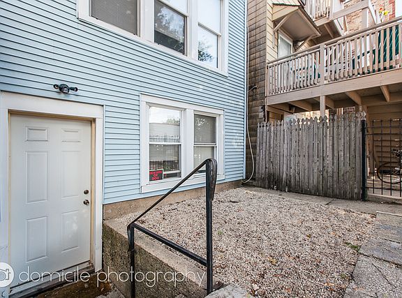 3rd image of 3040 N California Ave #G