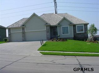 1007 Centennial, Papillion, NE 68046
