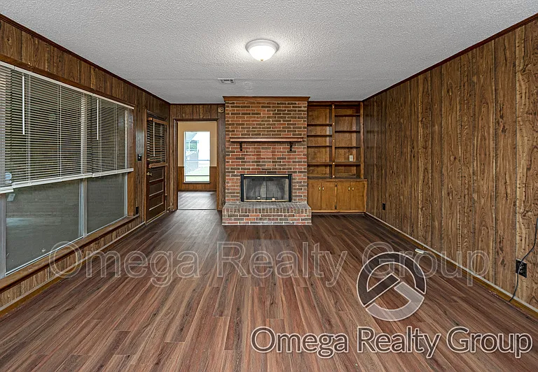 4078 Strathmore Dr — Photo 15