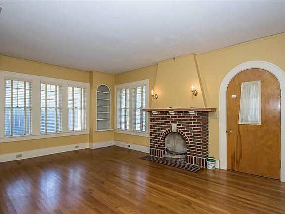 2nd image of 2524 Greene Ave
