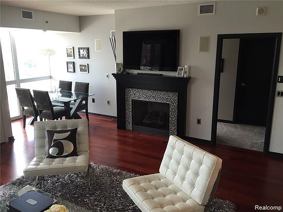 5th image of 432 S Washington Ave Unit 90