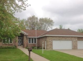 2109 Prairie Hill Rd, Saint Cloud, MN 56301