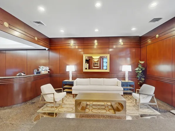 200 East 89th Street image 17 of 20