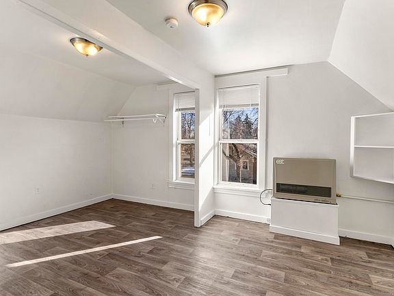 2nd image of 32 N Chestnut St #103