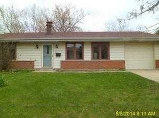 1430 Rosedale Ln, Hoffman Estates, IL 60169