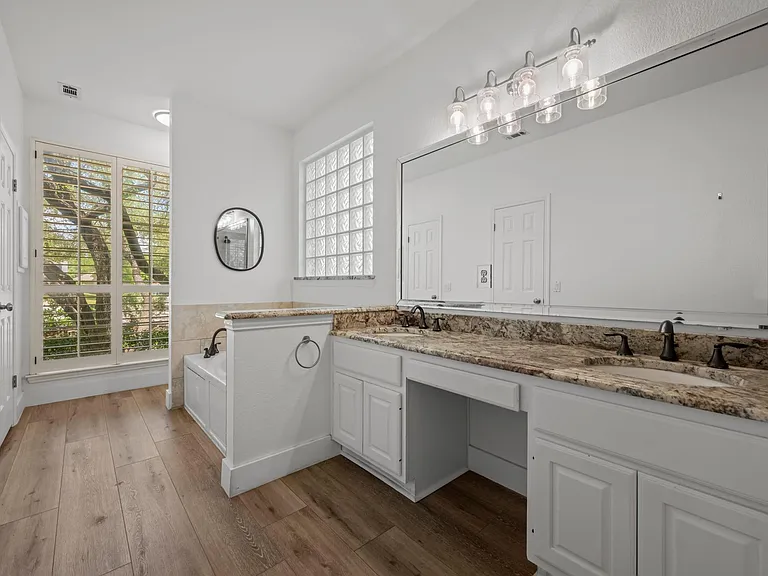 12329 Pleasant Hill Ct — Photo 18
