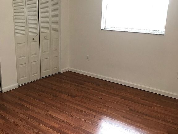 3rd image of 10000 NW 80th Ct APT 2526