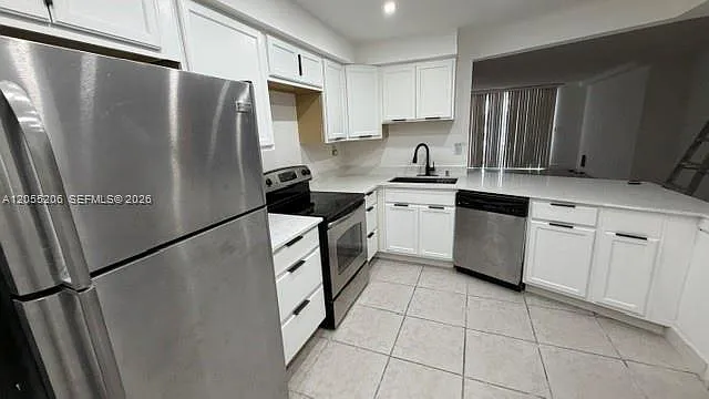 1660 NE 191st St #1101 — Photo 2