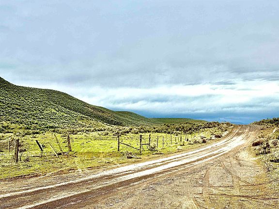 4th image of Bully Creek Rd