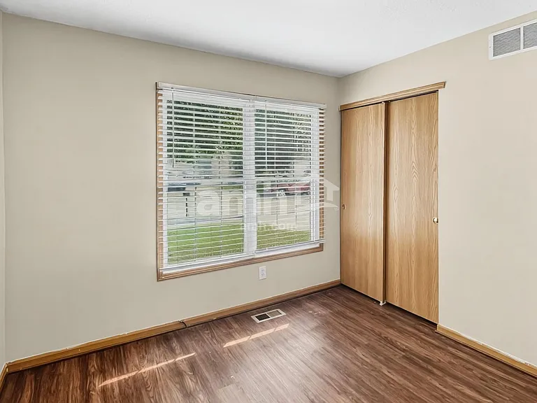 1833 Kathiwade Dr — Photo 11