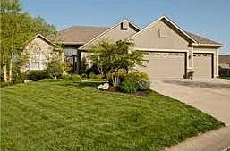 1st image of 304 Lakeview Ct