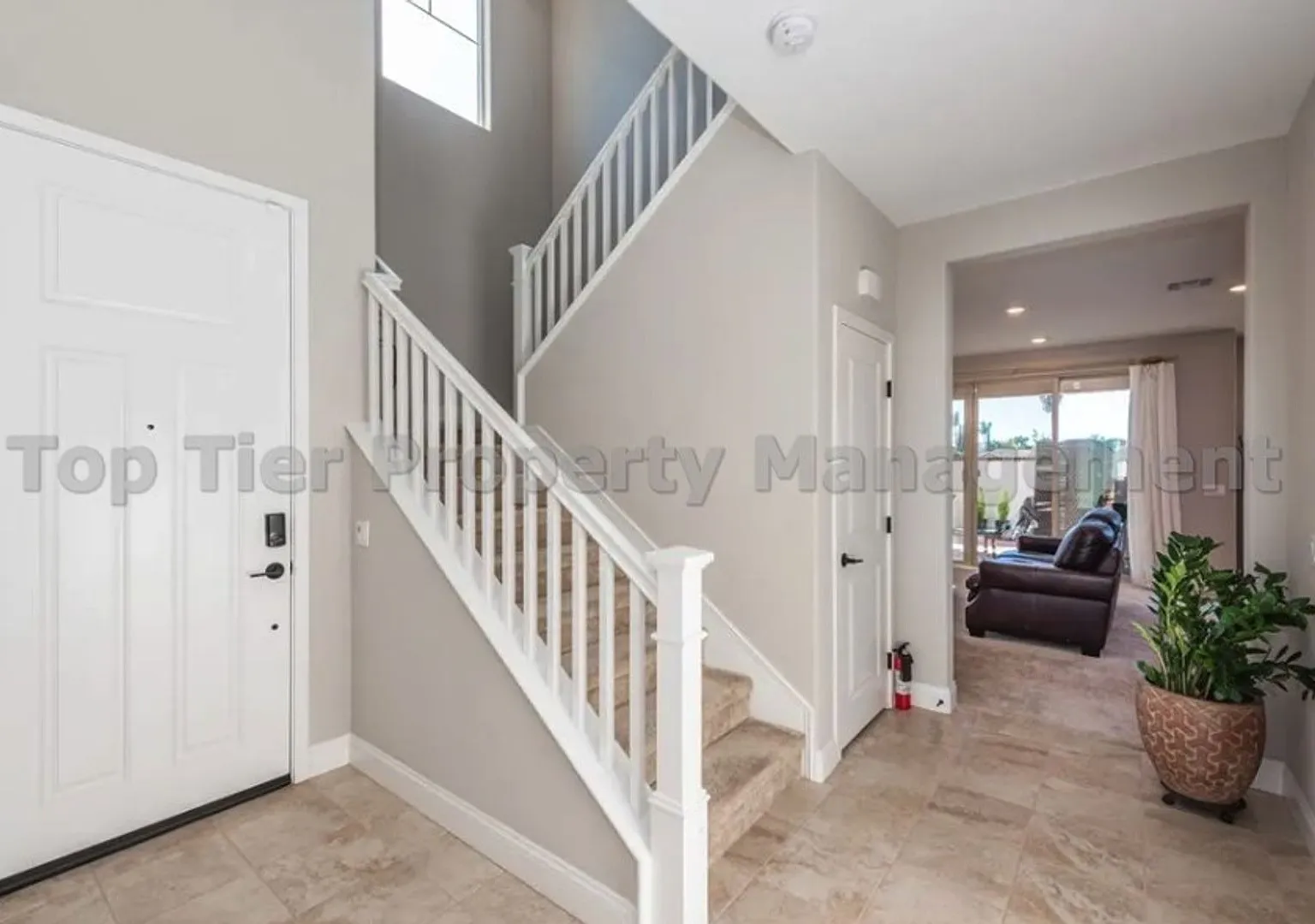 Beautiful & Modern Like New - 4 bed/ 3 bath/ 2592 Sqft Single Family Home-Built in 2022! — Photo 3