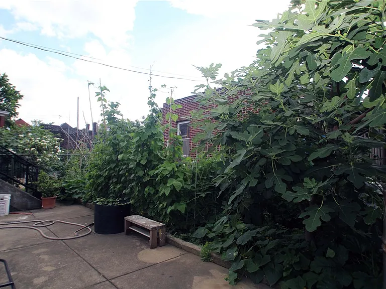 368 S Evaline St #1 — Photo 9