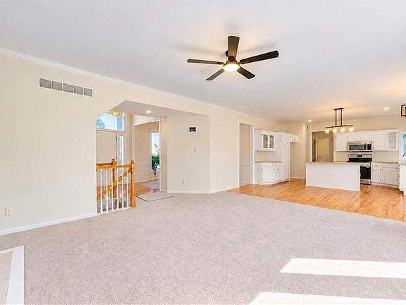5th image of 13721 Manor Rd