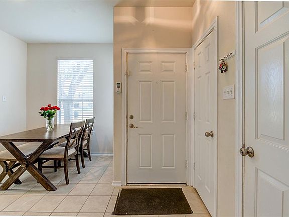 5th image of 16806 Bellmoor Ln