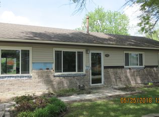 70 Maricopa Ln, Hoffman Estates, IL 60169