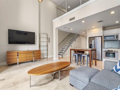 1050 Brickell Ave APT 610, Miami, FL, 33131