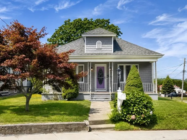 1759 Stafford Rd, Fall River, MA 02721