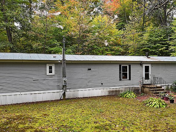 2nd image of 39 Jim Grant Road