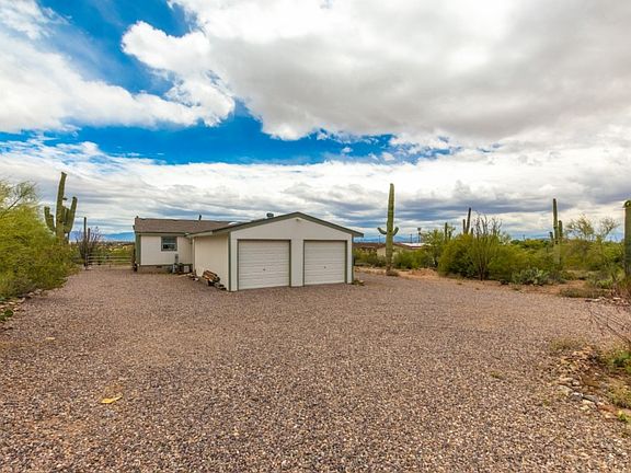 3rd image of 4787 S La Cholla Blvd