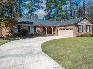 1985 Dobbin Holmes Rd, Eastover, NC 28312