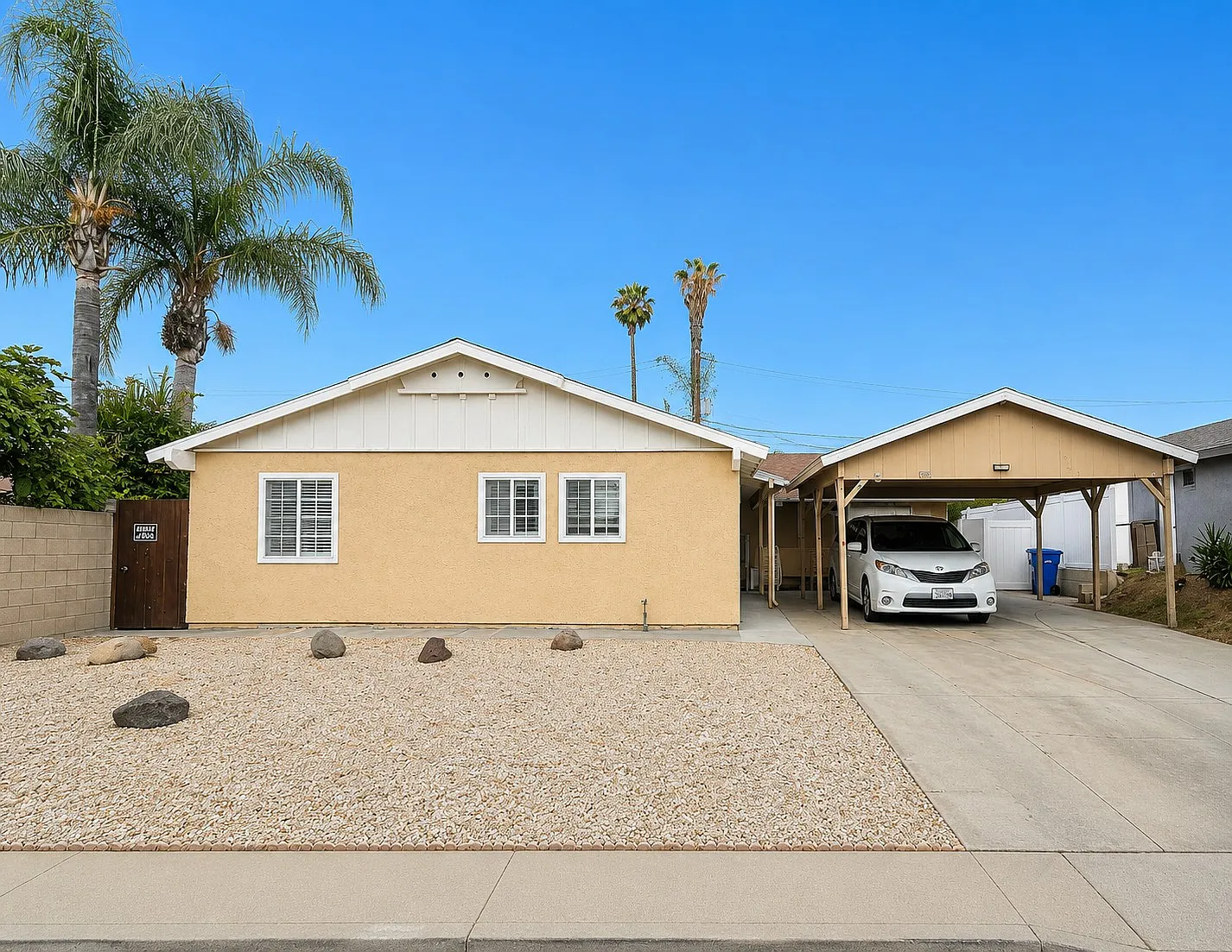 6 bed, 2188 sqft, $4,900 — Photo 1
