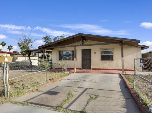 38 Las Flores Dr, Calexico, CA 92231