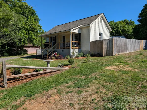 3462 Roberta Rd, Concord, NC 28027