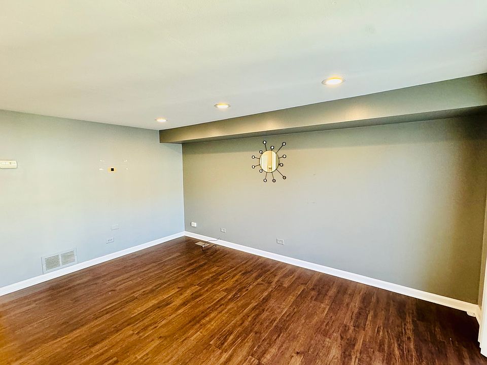 236 Grissom Ln 2, Hoffman Estates, IL 60169 Zillow