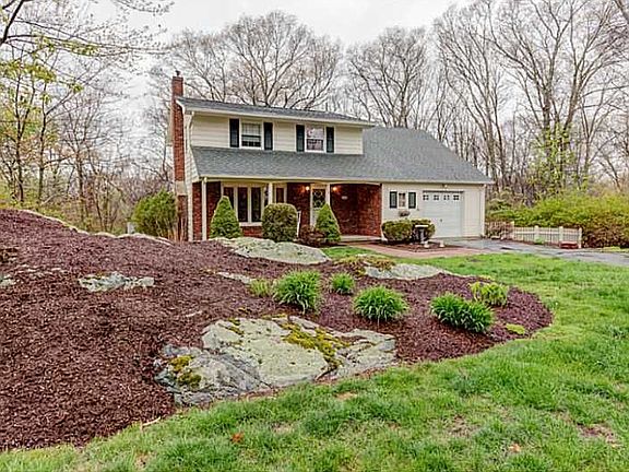 2nd image of 28 Brookwood Ln