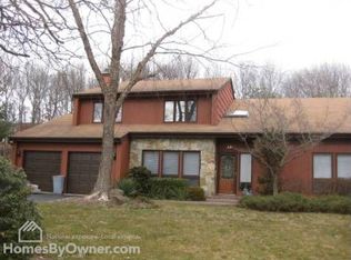 44 Timber Ridge Dr, Commack, NY 11725