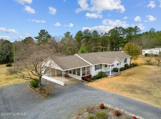 2291 Calloway Rd, Raeford, NC 28376