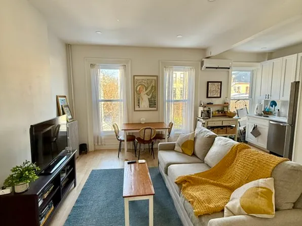 81 Monroe Street image 1 of 9