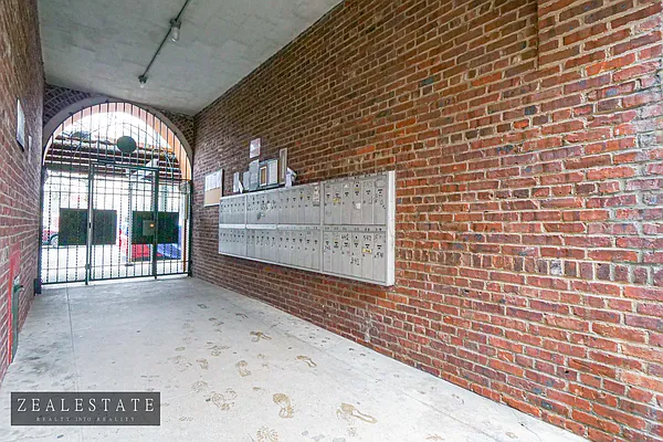 Rented by ZealEstate Group Inc | media 21