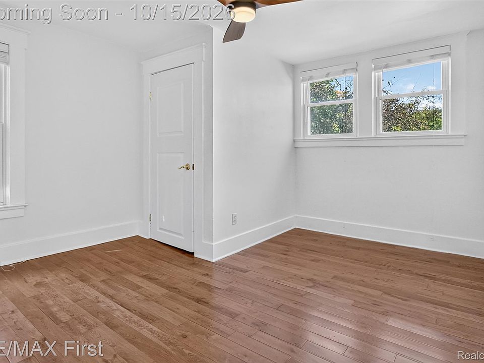 316 Gardenia Ave, photo 24