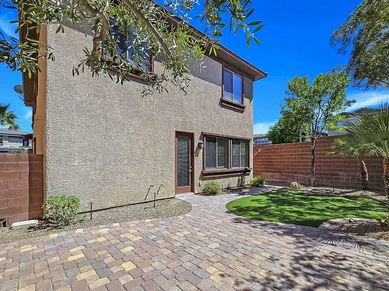 5389 Hollymead Dr — Photo 45