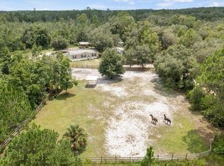 112 S East St, Interlachen, FL 32148