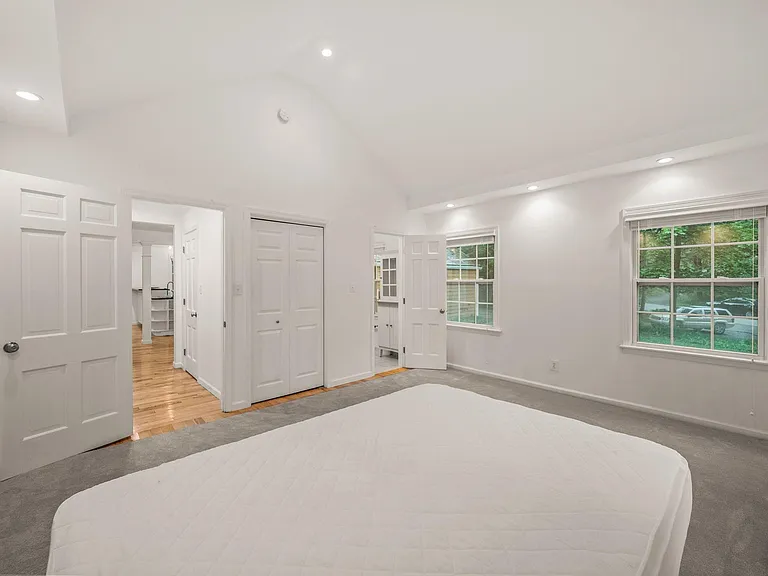 27180 Wellington Rd — Photo 19