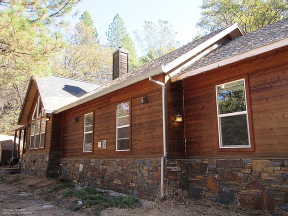 3rd image of 22457 Jennifer Dr