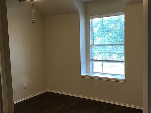 5th image of 3813 Sage Dr