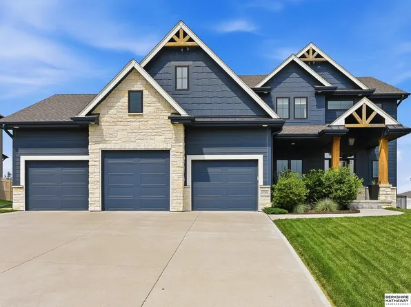 11512 S 117th St, Papillion, NE 68046