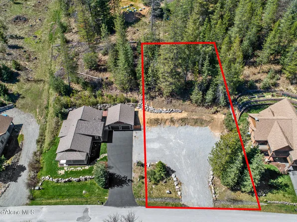 106 Memory Ln, Pinehurst, ID 83850