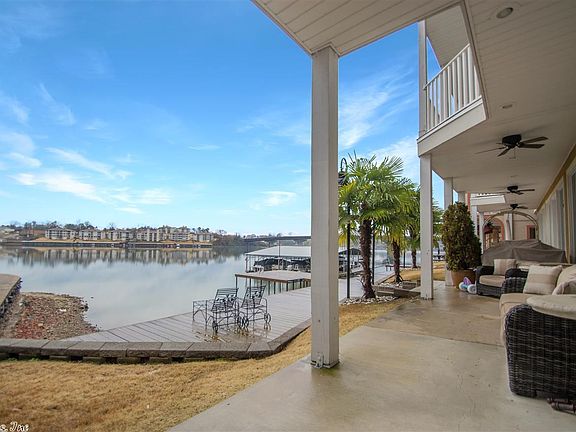 5th image of 106 Grand Isle Dr APT 4F