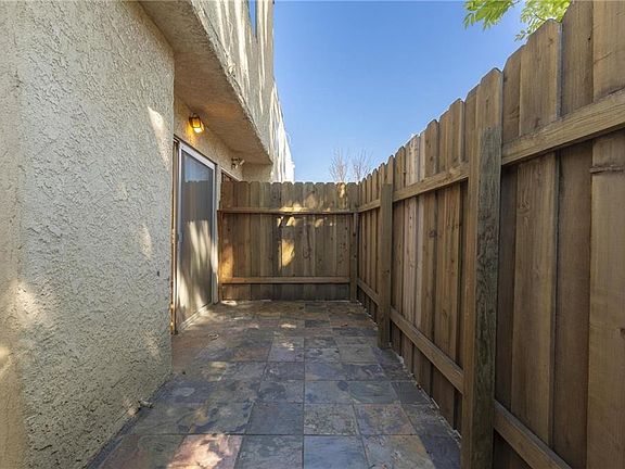 4th image of 14947 Dickens St APT 1
