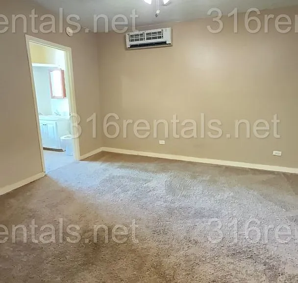 Forest Park Apartments — Photo 14